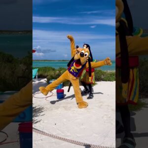 Come explore Disney Cruise Line’s Castaway Cay with us. #cruise #disneycruise #shorts